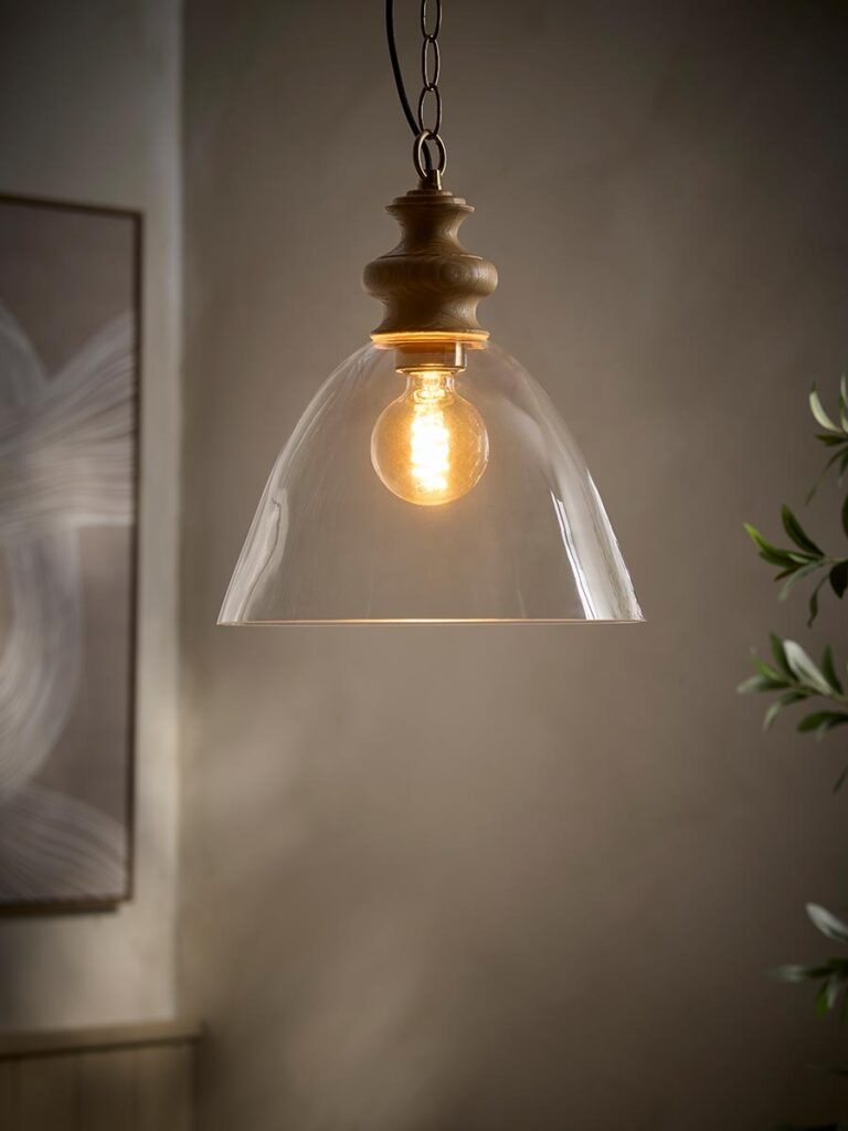 ss26 1352880 lighton